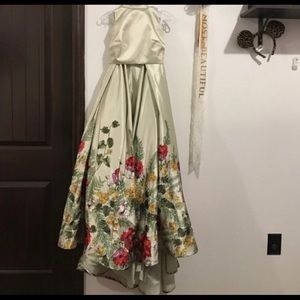 Beautiful light green Sherri Hill prom dress!!!